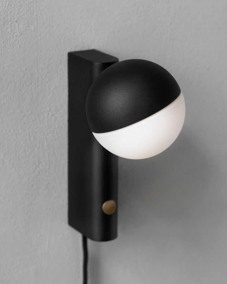 Balancer mini wall/table lamp