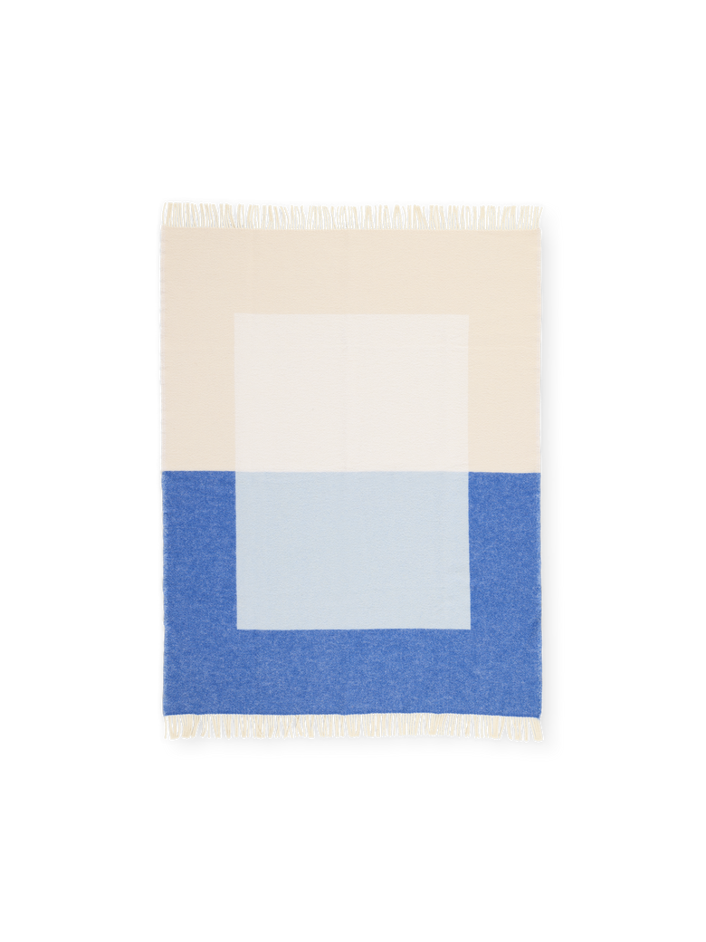 Echo throw blanket blue flat1