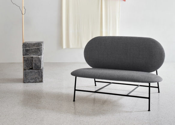 Oblong_sofa_grey_wide - Northern