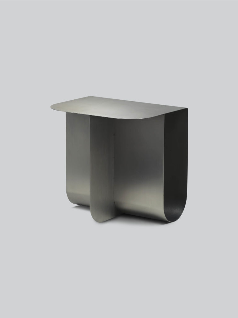 Mass side table