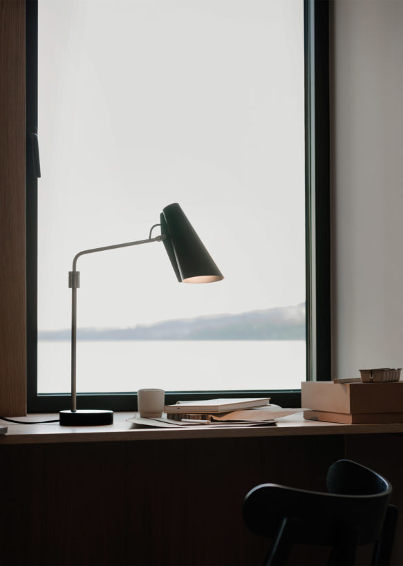 Birdy_table_lamp_swing_window_portrait_Northern_Photo_Einar_Aslaksen_Low-res
