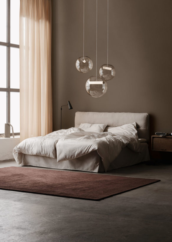 Reveal_pendant_lamps_bedroom_Northern_Photo_Einar_Aslaksen_Low-res